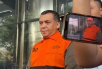Wakil Menteri Imigrasi dan Pemasyarakatan Silmy Karim berjalan menuju mobil tahanan setelah keluar dari Gedung Merah Putih KPK, Jakarta, Kamis (4/6/2026). (IStimewa/Wawasannews)